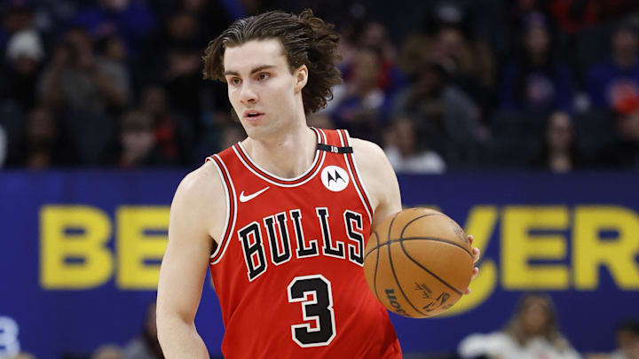 Feb 2, 2025; Detroit, Michigan, USA; Chicago Bulls guard Josh Giddey (3) dribbles in the first half against the Detroit Pistons at Little Caesars Arena. Feb 2, 2025; Detroit, Michigan, USA; Chicago Bulls guard Josh Giddey (3) dribbles in the first half against the Detroit Pistons at Little Caesars Arena.