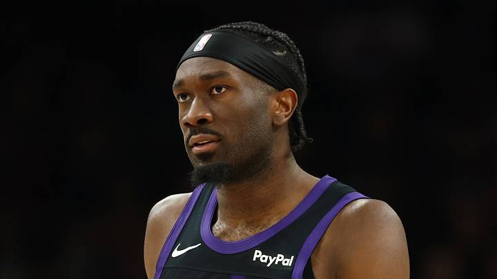 Phoenix, Arizona, USA; Phoenix Suns center Mark Williams (15) against the Houston Rockets at Mortgage Matchup Center on Apr 7, 2026.