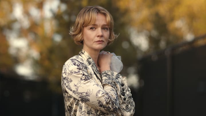 Carey Mulligan as Lindsay Crane-Martin in episode 201 of Beef Carey Mulligan as Lindsay Crane-Martin in episode 201 of Beef