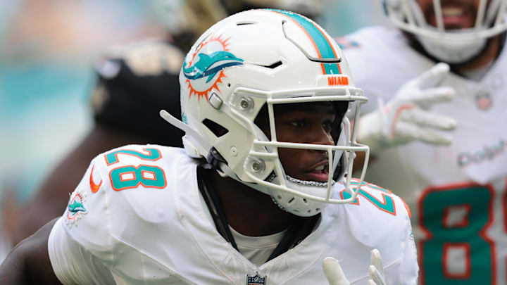 Miami Dolphins running back De'Von Achane 