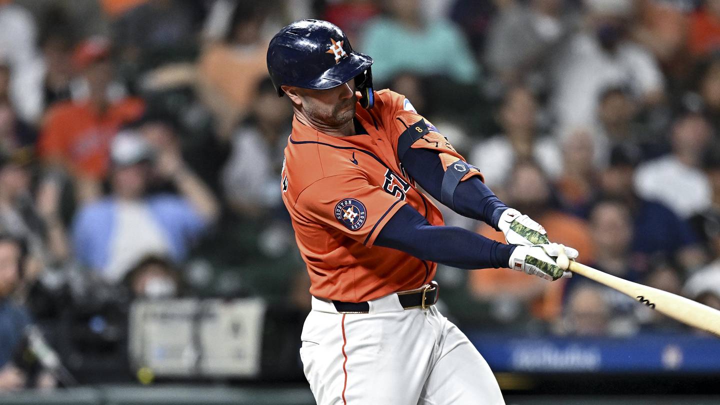 This slugger’s slump is making Astros’ attempts to stabilize almost impossible