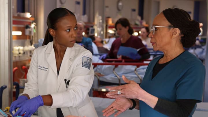 CHICAGO MED -- "Sink or Swim" Episode 1001 -- Pictured: (l-r) Ashlei Sharpe Chestnut as Naomi Howard, S. Epatha Merkerson as Sharon Goodwin