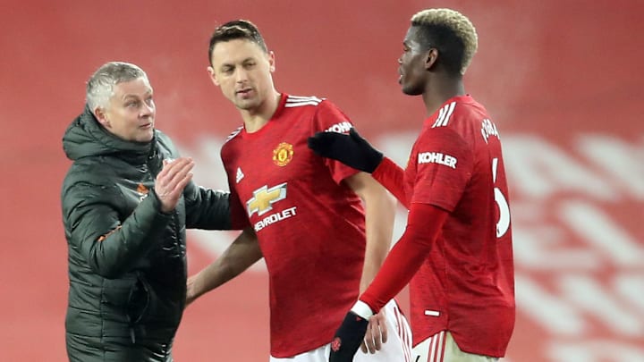 Nemanja Matic mit Ole Gunnar Solskjaer und Paul Pogba