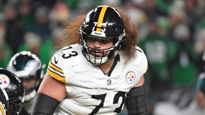 Pittsburgh Steelers guard Isaac Seumalo