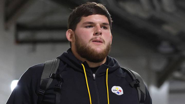 Pittsburgh Steelers center Zach Frazier (54)