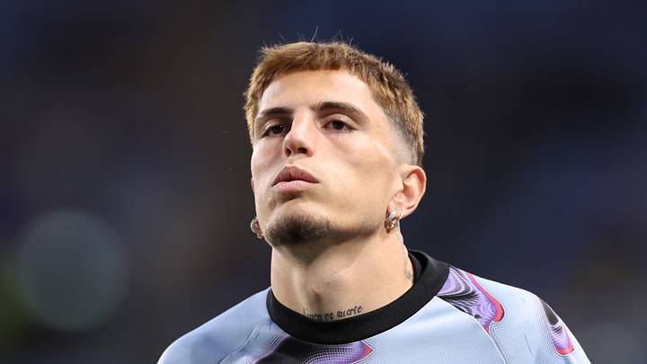 Alejandro Garnacho was left on the bench again against Coventry City.