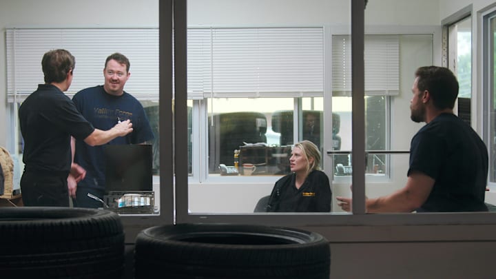 TIRES. (L to R) Steve Gerben as Will, Shane Gillis as Shane, Kilah Fox as Kilah, and Chris O’Connor as Cal in Episode 101 of TIRES. Cr. Courtesy of Netflix © 2024