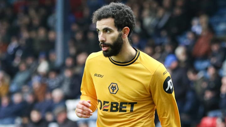 Rayan Aït-Nouri is expected to join Man City.