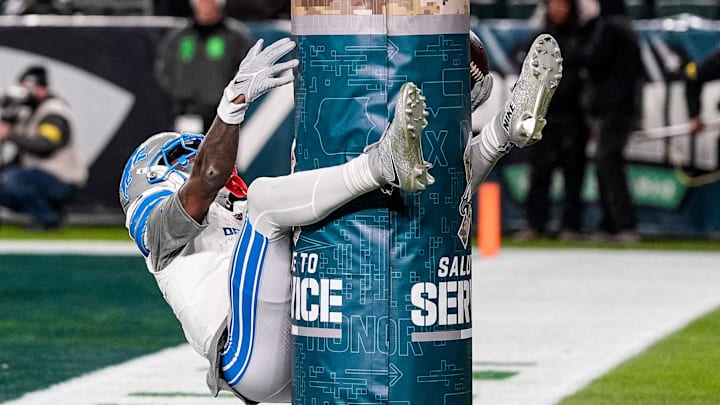 Detroit Lions wide receiver Jameson Williams (1) celebrates a touchdown against Philadelphia Eagles 