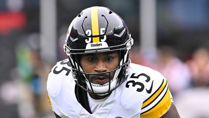 Pittsburgh Steelers cornerback Jamel Dean (35) Pittsburgh Steelers cornerback Jamel Dean (35)