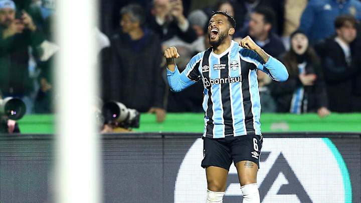 Reinaldo atuou em Porto Alegre por duas temporadas