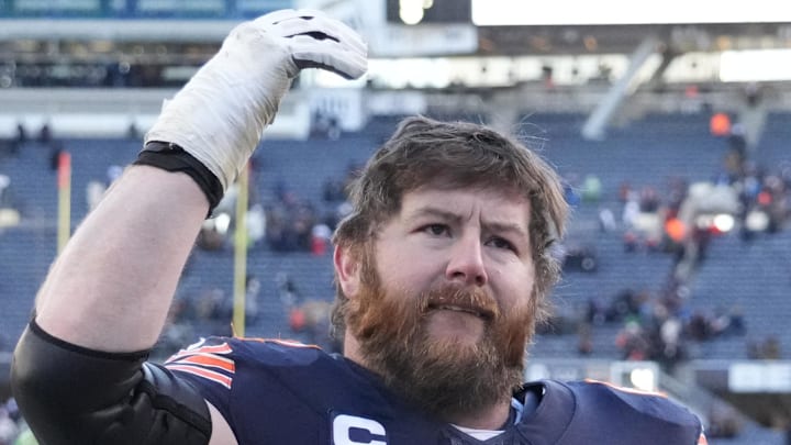Dec 14, 2025; Chicago, Illinois, USA; Chicago Bears guard Joe Thuney (62) celebrates after defeating the Cleveland Browns at Soldier Field. Mandatory Credit: David Banks-Imagn Images