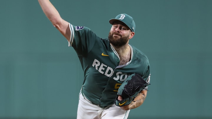 Sep 12, 2025; Boston, Massachusetts, USA; Boston Red Sox starting pitcher Lucas Giolito (54) delivers a pitch during the first inning against the New York Yankees at Fenway Park. Mandatory Credit: Paul Rutherford-Imagn Images Sep 12, 2025; Boston, Massachusetts, USA; Boston Red Sox starting pitcher Lucas Giolito (54) delivers a pitch during the first inning against the New York Yankees at Fenway Park. Mandatory Credit: Paul Rutherford-Imagn Images