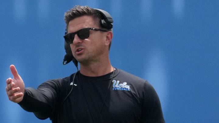 May 2, 2026; Pasadena, CA, USA; UCLA Bruins women's basketball coach Cori Close (center) calls plays with offensive coordinator Dean Kennedy (left) and coach Bob Chesney during the spring game at Rose Bowl. Mandatory Credit: Kirby Lee-Imagn Images May 2, 2026; Pasadena, CA, USA; UCLA Bruins women's basketball coach Cori Close (center) calls plays with offensive coordinator Dean Kennedy (left) and coach Bob Chesney during the spring game at Rose Bowl. Mandatory Credit: Kirby Lee-Imagn Images