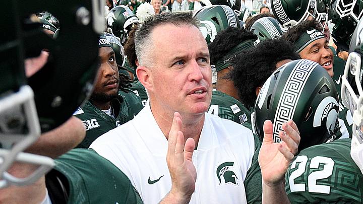 Sep 12, 2026; East Lansing, Michigan, USA; Michigan State Spartans head coach Pat Fitzgerald sings the fight song with his team after their win over Eastern Michigan at Spartan Stadium. Mandatory Credit: Dale Young-Imagn Images Sep 12, 2026; East Lansing, Michigan, USA; Michigan State Spartans head coach Pat Fitzgerald sings the fight song with his team after their win over Eastern Michigan at Spartan Stadium. Mandatory Credit: Dale Young-Imagn Images