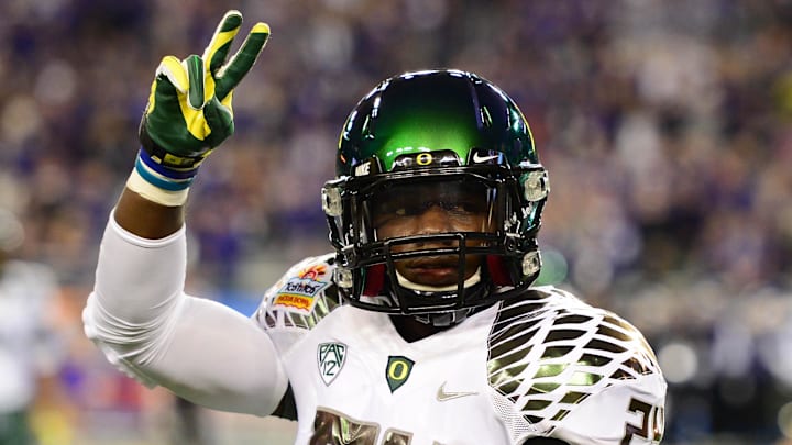Jan. 3, 2013; Glendale, AZ, USA: Oregon Ducks running back Kenjon Barner (24) prior to the game against the Kansas State Wildcats during the 2013 Fiesta Bowl at University of Phoenix Stadium. Mandatory Credit: Mark J. Rebilas-Imagn Images Jan. 3, 2013; Glendale, AZ, USA: Oregon Ducks running back Kenjon Barner (24) prior to the game against the Kansas State Wildcats during the 2013 Fiesta Bowl at University of Phoenix Stadium. Mandatory Credit: Mark J. Rebilas-Imagn Images