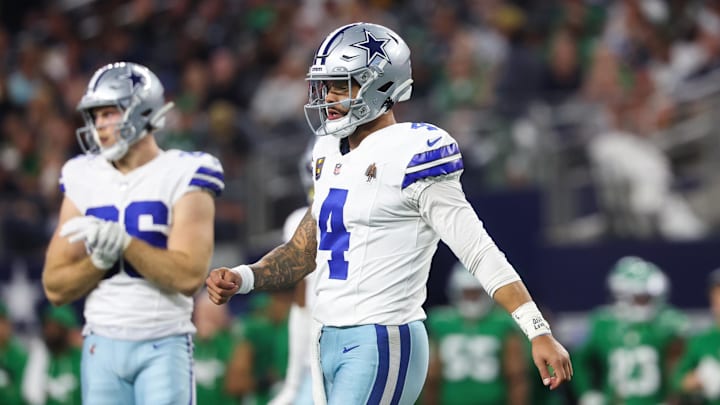 Dallas Cowboys quarterback Dak Prescott breaks the all-time passing record in Cowboys history against the Philadelphia Eagles 