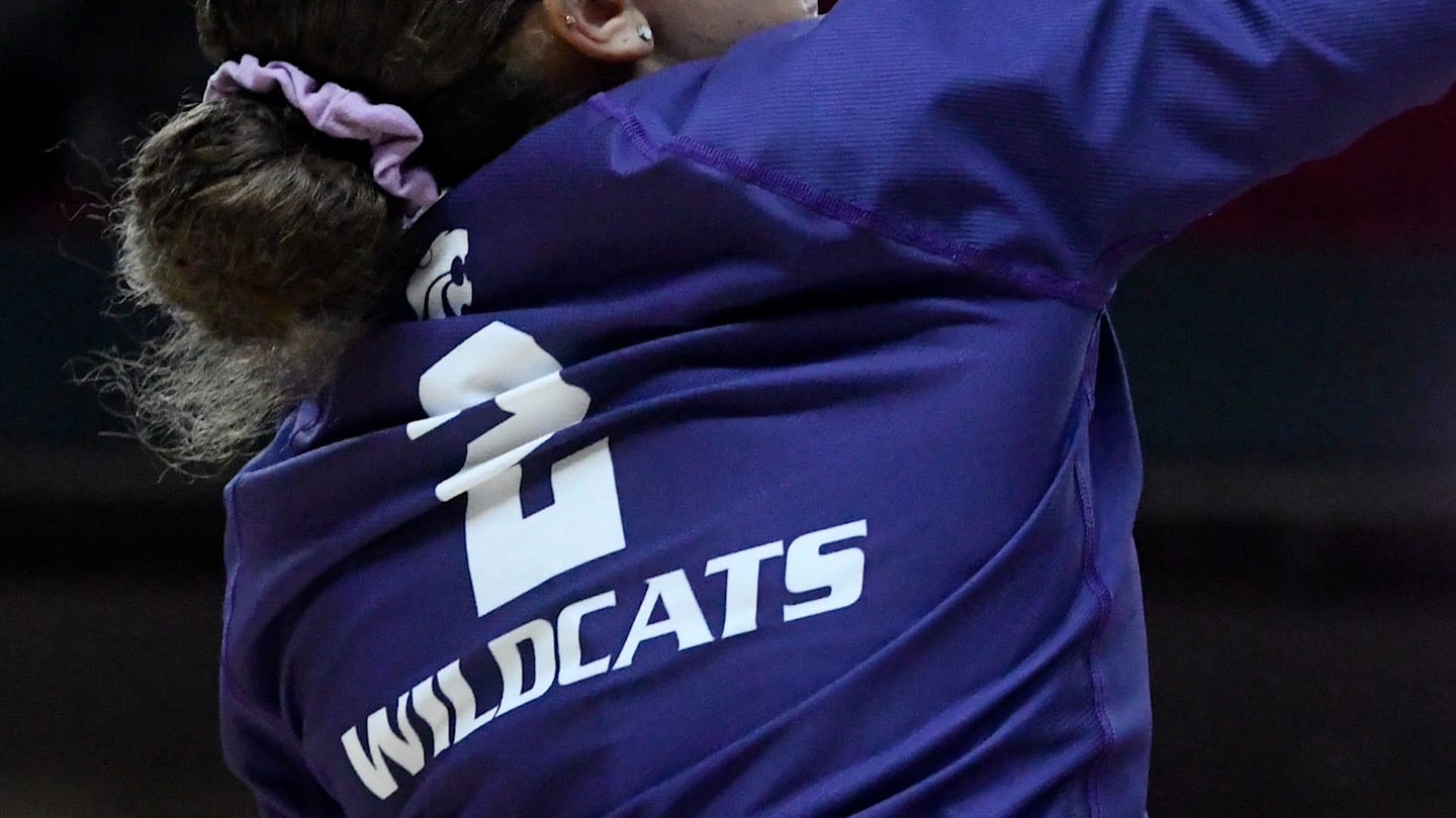 Kansas State Volleyball’s Shaylee Myers Named Central Region Player of the Year