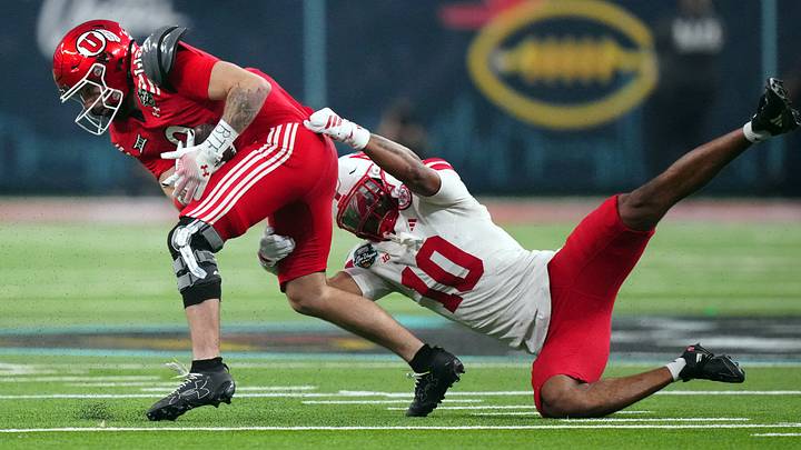  Nebraska Andrew Marshall during the 2025 Las Vegas Bowl.