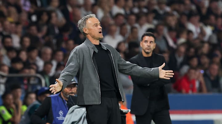 Movistar Plus+ cameras captured Luis Enrique's reaction to Ousmane Dembele's missed golden opportunity in the 54th minute of the PSG vs. Girona (1-0) match on Wednesday evening.