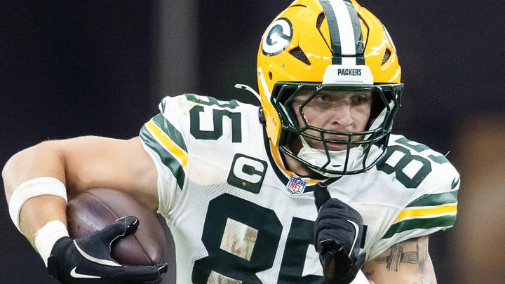 Green Bay Packers tight end Tucker Kraft runs after a catch against the Arizona Cardinals.