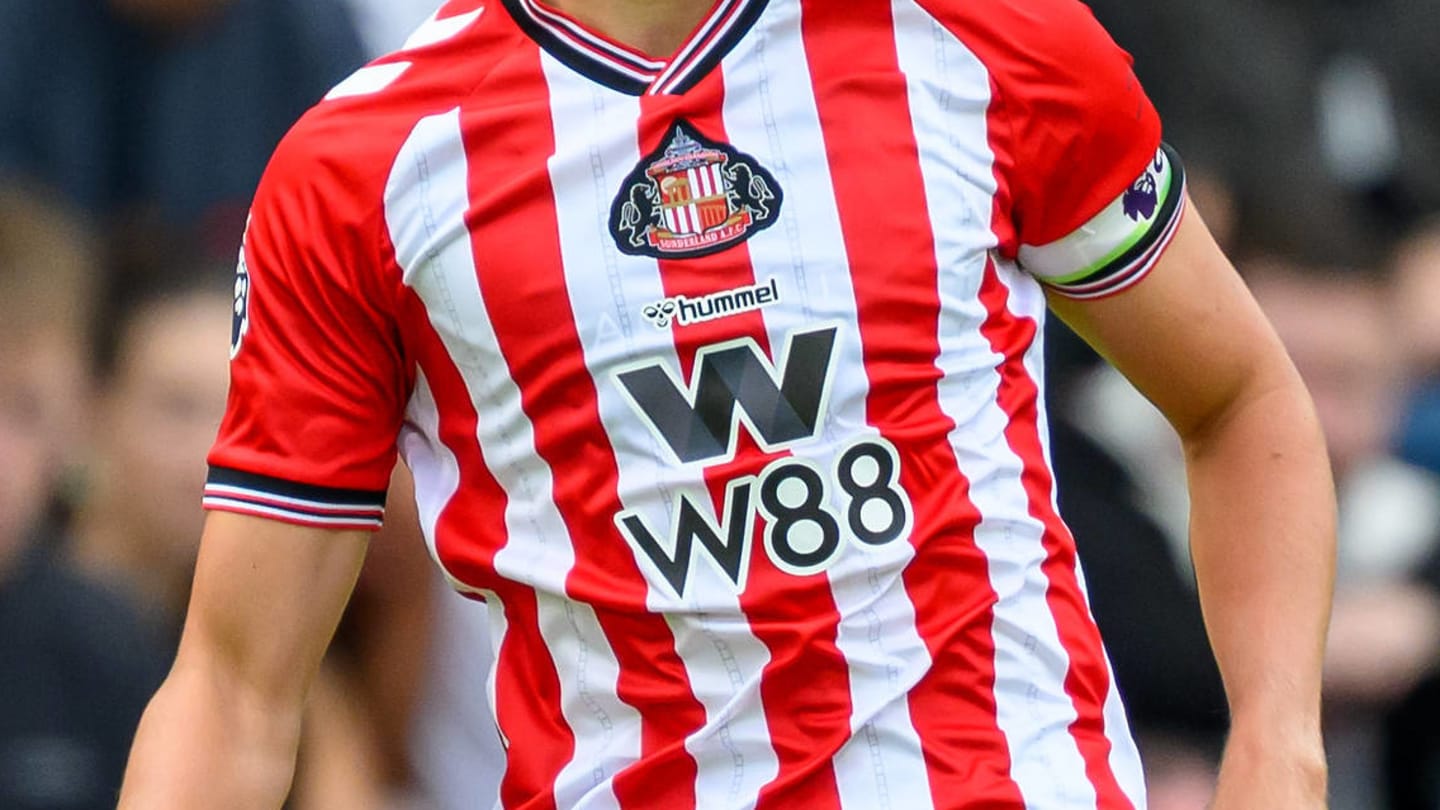 Sunderland Signs Granit Xhaka, Pursues £26M Forward Amid Premier League Rivalry