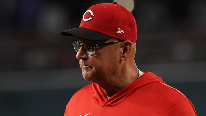 Cincinnati Reds manager Terry Francona (77) walks back to the dugout