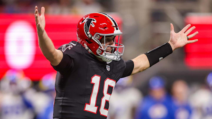 Atlanta Falcons quarterback Kirk Cousins (18) celebrates after a touchdown pass against the Los Angeles Rams.