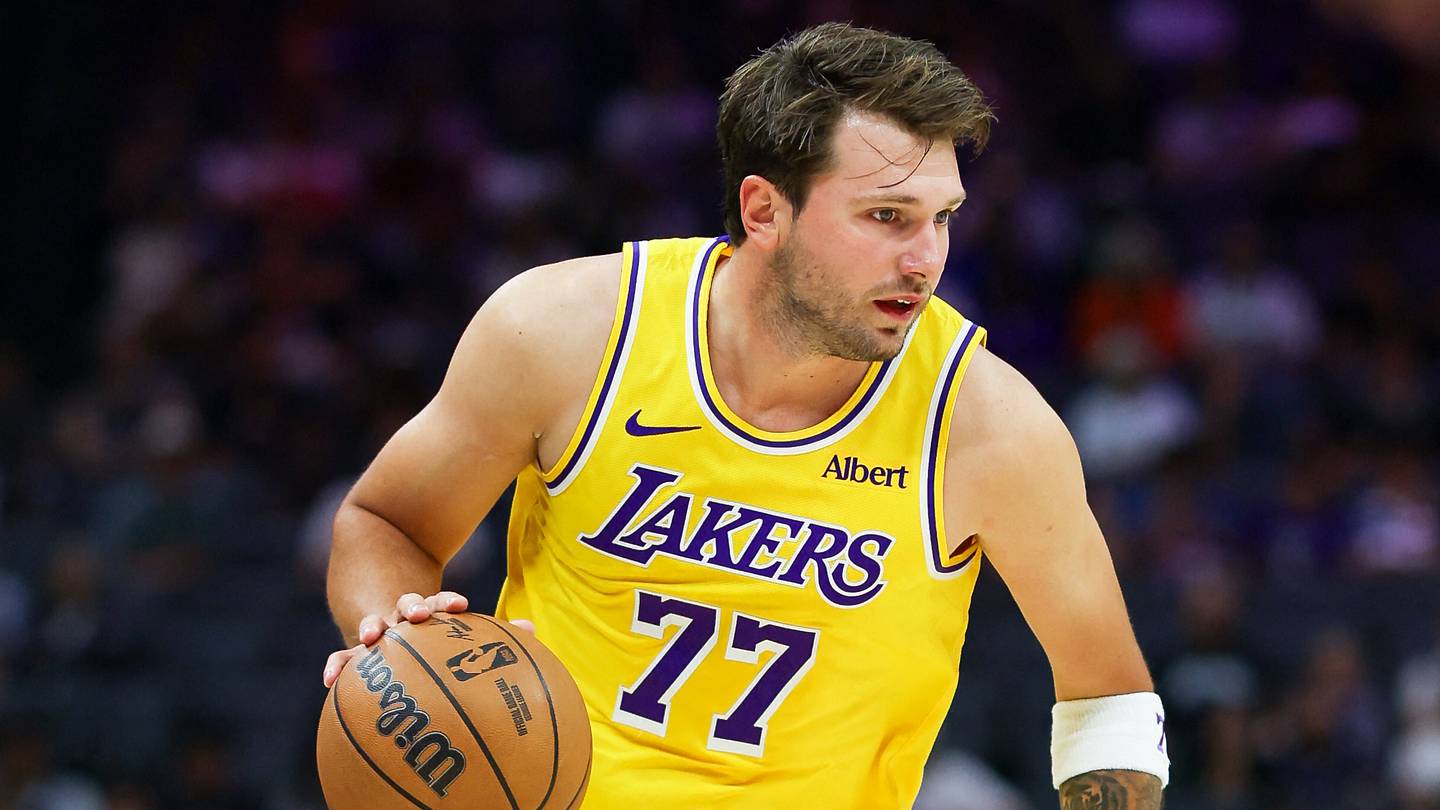 3 Takeaways From Lakers’ Preseason Opener vs. Kings