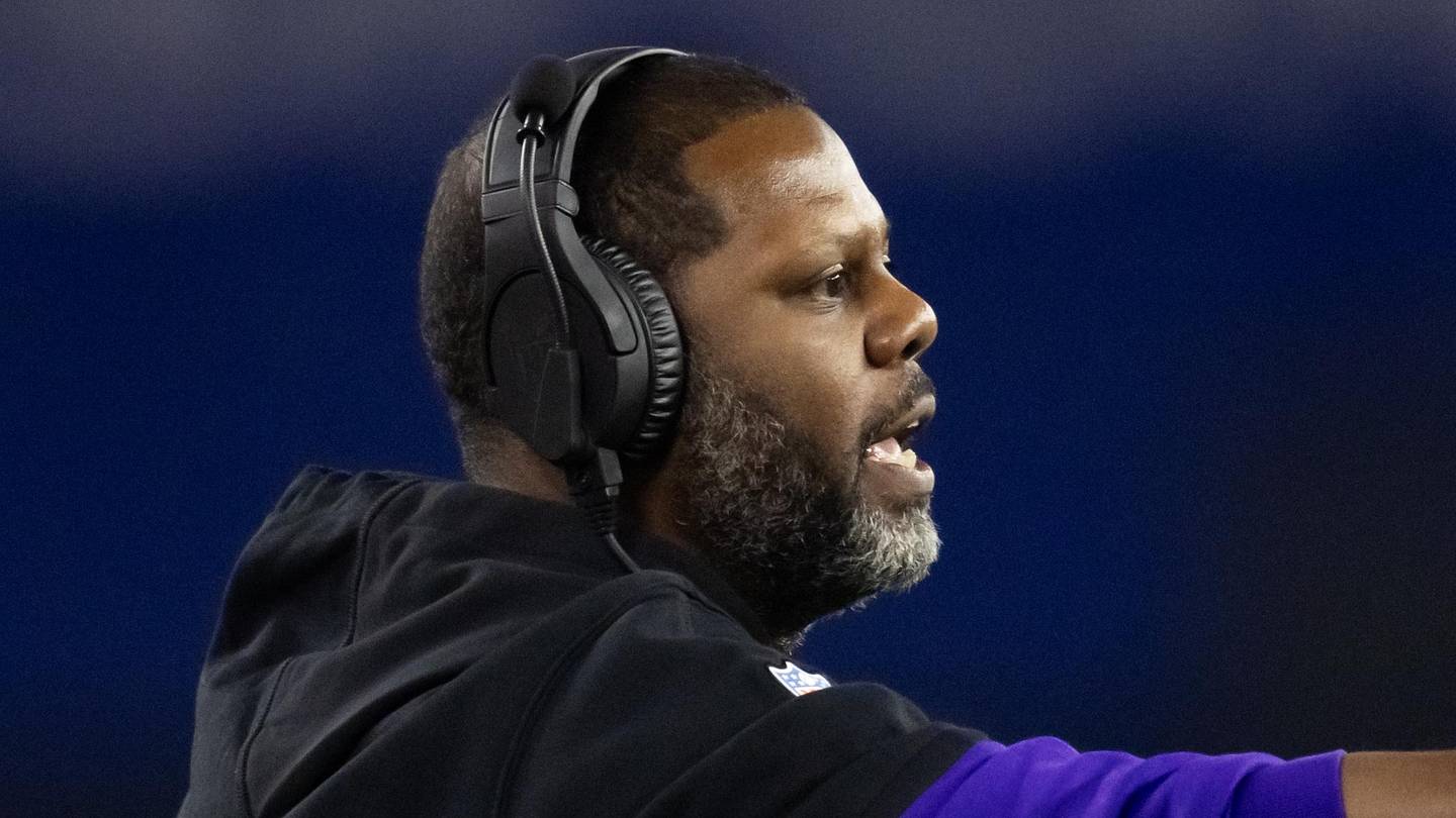 Commanders' defensive shift has suddenly put key playmakers in an awkward bind