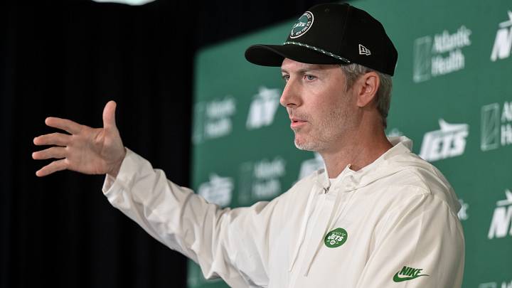 Jets GM Darren Mougey could have a busy few weeks ahead as the 2026 NFL trade deadline looms. Jets GM Darren Mougey could have a busy few weeks ahead as the 2026 NFL trade deadline looms.