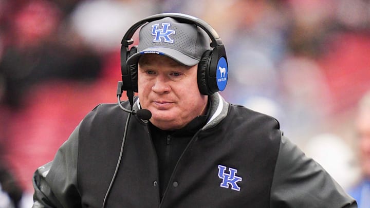 Kentucky Wildcats head coach Mark Stoops on the sidelines as the Louisville Cardinals football team dominated Kentucky 41-0 Saturday, November 29, 2025 in Louisville, Kentucky at L&N Federal Credit Union Stadium.
