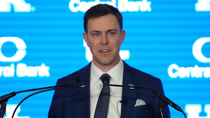 Oregon Ducks Will Stein Kentucky Wildcats Head Coach Offensive Coordinator Dante Moore Dan Lanning College Football Playoff