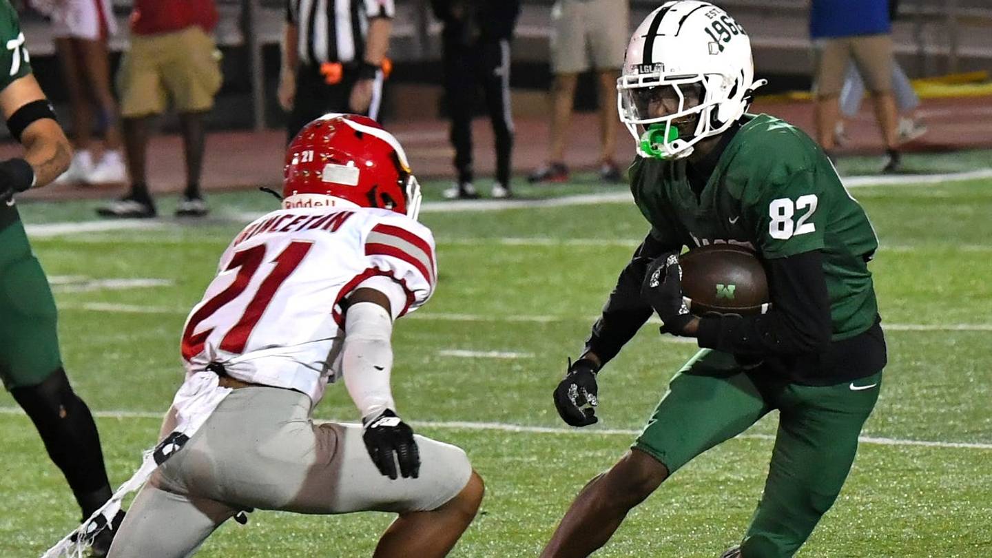 Can Mason's New-Look Defense Keep the Comets in the Greater Miami Conference Race?