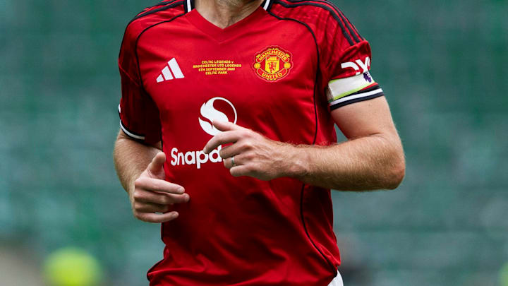 Celtic Legends v Manchester United Legends - Charity Match
