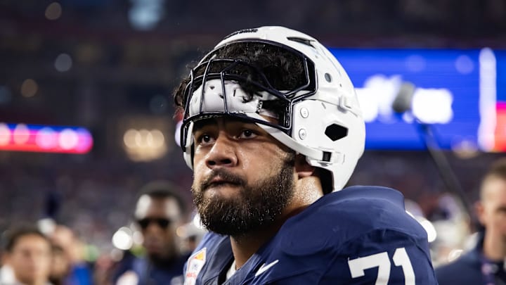 Penn State Nittany Lions offensive lineman Olaivavega Ioane
