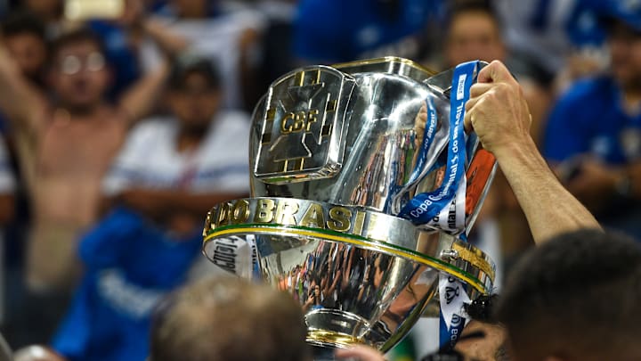 Oito times seguem na disputa da milionária competição