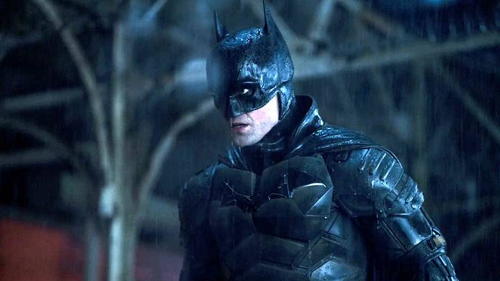 ROBERT PATTINSON as Batman in Warner Bros. Pictures’ action adventure “THE BATMAN,” a Warner Bros. Pictures release. Photo: Jonathan Olley/™ & © DC Comics. © 2021 Warner Bros. Entertainment Inc. All Rights Reserved.