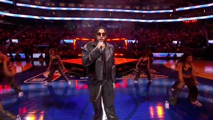 LiAngelo Ball performs his song "Tweaker" at NBA All-Star Saturday.