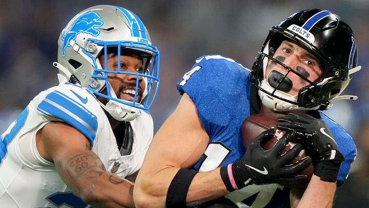 Indianapolis Colts wide receiver Alec Pierce (14) makes a catch in front of former Detroit Lions cornerback Kindle Vildor (29) 