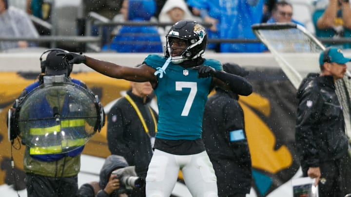 Dec 29, 2024; Jacksonville, Florida, USA; Jacksonville Jaguars wide receiver Brian Thomas Jr. (7) signals first down against the Tennessee Titans during the second quarter at EverBank Stadium. Mandatory Credit: Morgan Tencza-Imagn Images