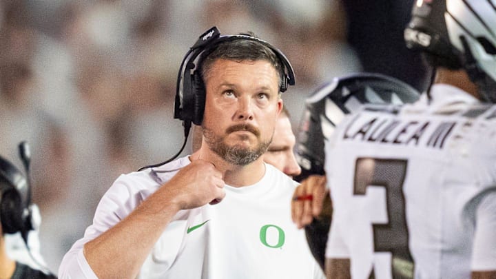 Oregon head coach Dan Lanning looks toward the scoreboard in the first half as the Oregon Ducks face the Penn State Nittany Lions on Sept. 27, 2025, at Beaver Stadium in University Park, Pennsylvania.