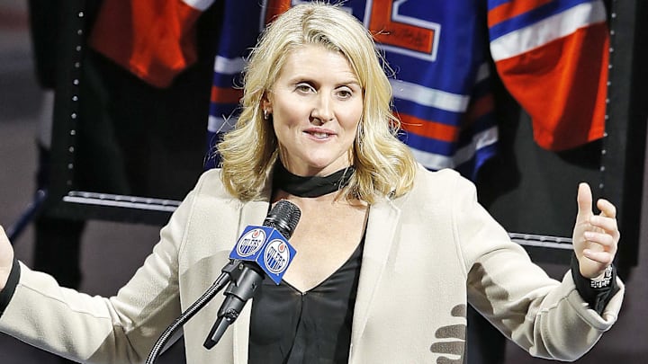 Jan 14, 2017; Edmonton, Alberta, CAN; Hayley Wickenheiser speaks to the crowd during retirement celebration at Rogers Place. Mandatory Credit: Perry Nelson-Imagn Images Jan 14, 2017; Edmonton, Alberta, CAN; Hayley Wickenheiser speaks to the crowd during retirement celebration at Rogers Place. Mandatory Credit: Perry Nelson-Imagn Images