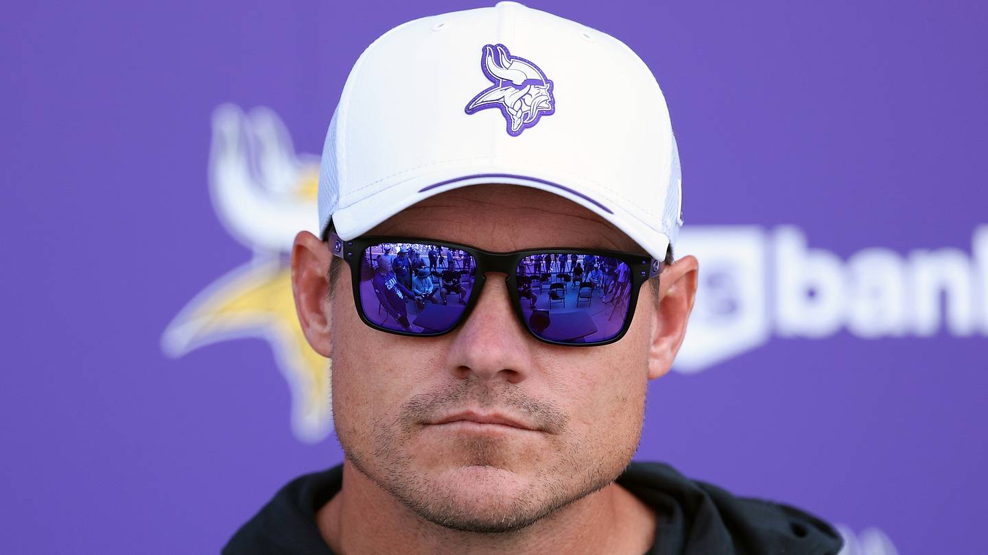 Kevin O'Connell puts Demond Claiborne on notice with crystal clear message