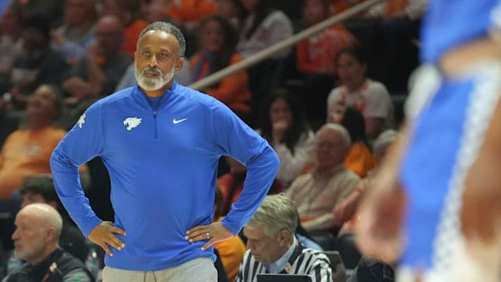 Kentucky head coach Kenny Brooks on the sidelines during a game between the Lady Vols and Kentucky at Thompson-Boling Arena at Food City Center in Knoxville, Tenn., Jan. 22, 2026. Kentucky head coach Kenny Brooks on the sidelines during a game between the Lady Vols and Kentucky at Thompson-Boling Arena at Food City Center in Knoxville, Tenn., Jan. 22, 2026.