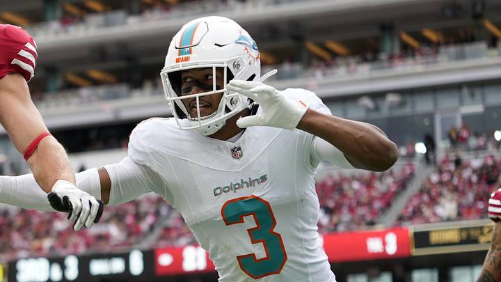 Miami Dolphins cornerback Chris Johnson