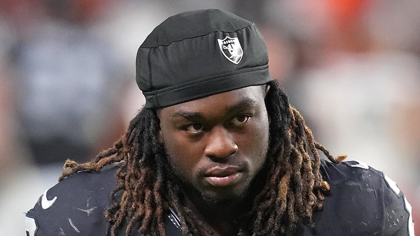 Raiders Can Not Forget About This Massive Need This Offseason