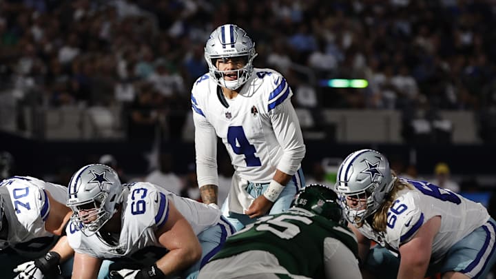 Dallas Cowboys quarterback Dak Prescott calls a play at the line of scrimmage in the fourth quarter against the New York Jets Dallas Cowboys quarterback Dak Prescott calls a play at the line of scrimmage in the fourth quarter against the New York Jets