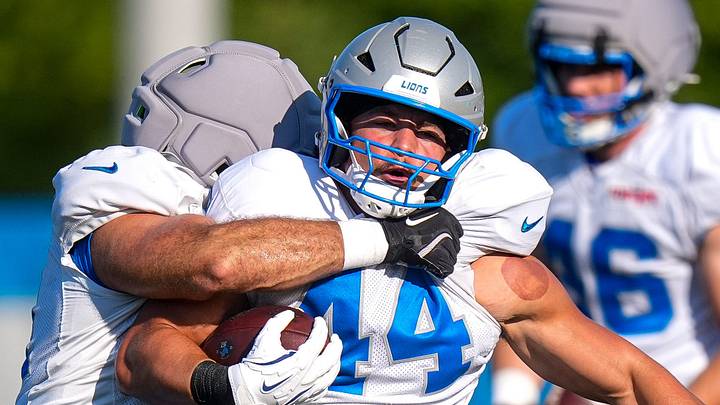 Detroit Lions linebacker Malcolm Rodriguez (44), center, practices with linebacker Troy Reeder (51) Detroit Lions linebacker Malcolm Rodriguez (44), center, practices with linebacker Troy Reeder (51)