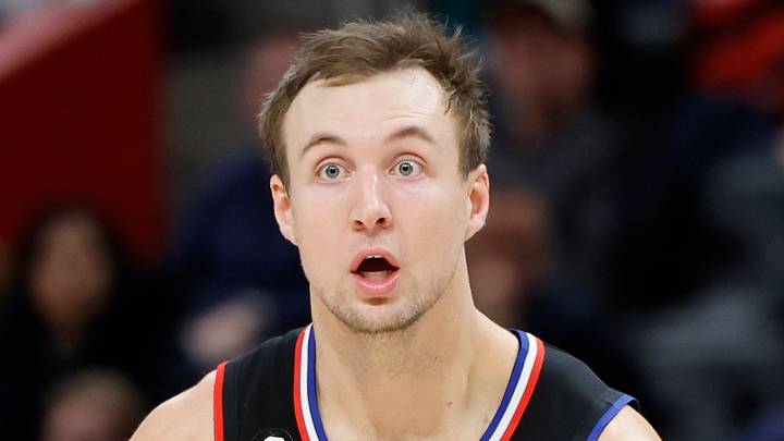 Dec 26, 2022; Detroit, Michigan, USA; LA Clippers guard Luke Kennard (5) reacts during overtime against the Detroit Pistons at Little Caesars Arena. Mandatory Credit: Rick Osentoski-USA TODAY Sports Dec 26, 2022; Detroit, Michigan, USA; LA Clippers guard Luke Kennard (5) reacts during overtime against the Detroit Pistons at Little Caesars Arena. Mandatory Credit: Rick Osentoski-USA TODAY Sports